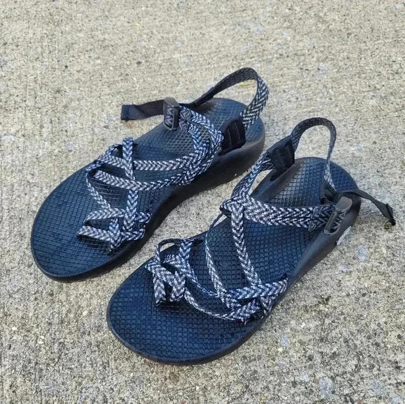 Women Chaco Zx2 double strap Sandal black white size 9 - Picture 1 of 5